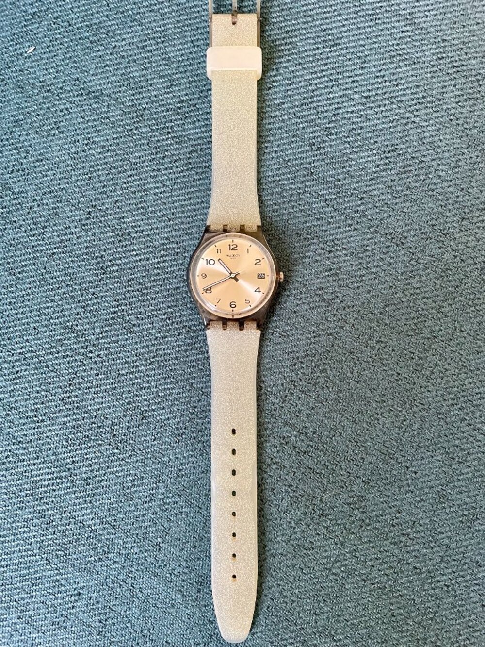 Unisex SWATCH "Big Face" Watch with Glittery Silver Silicone Band - Picture 5 of 7